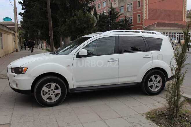 Mitsubishi Outlander 2009, 214,284 km - 2.4 l - Xaçmaz