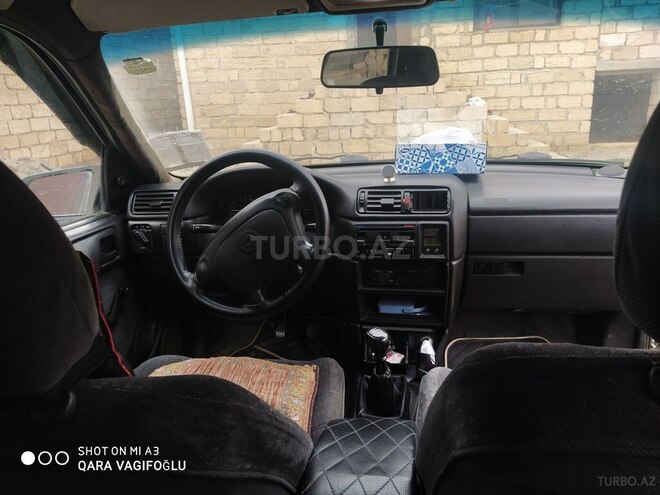 Opel Vectra 1995, 479,402 km - 1.6 л - Bakı