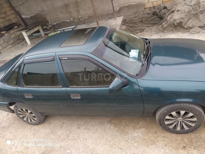 Opel Vectra 1995, 479,402 km - 1.6 л - Bakı