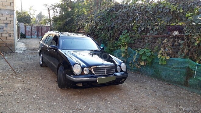 Mercedes E 220 2000, 465,823 km - 2.2 l - Lənkəran