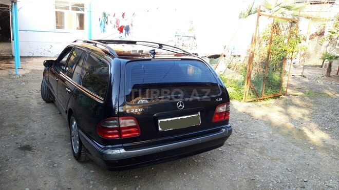 Mercedes E 220 2000, 465,823 km - 2.2 l - Lənkəran