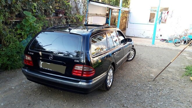 Mercedes E 220 2000, 465,823 km - 2.2 l - Lənkəran