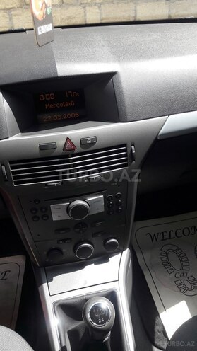 Opel Astra 2006, 121,000 km - 1.4 л - Gəncə