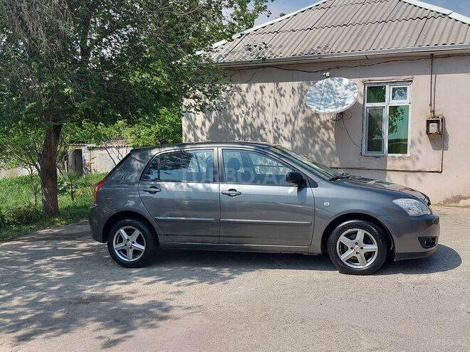 Toyota Corolla 2005, 181,000 km - 1.4 l - Bakı