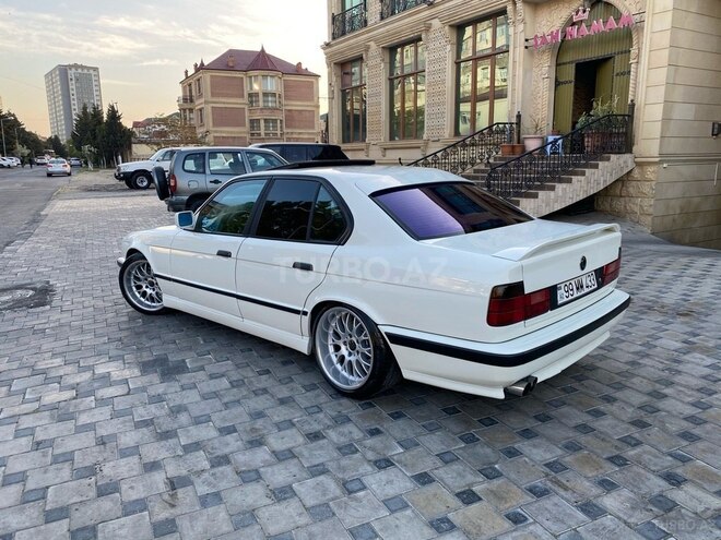 BMW 535 1993, 300,777 km - 3.5 l - Bakı