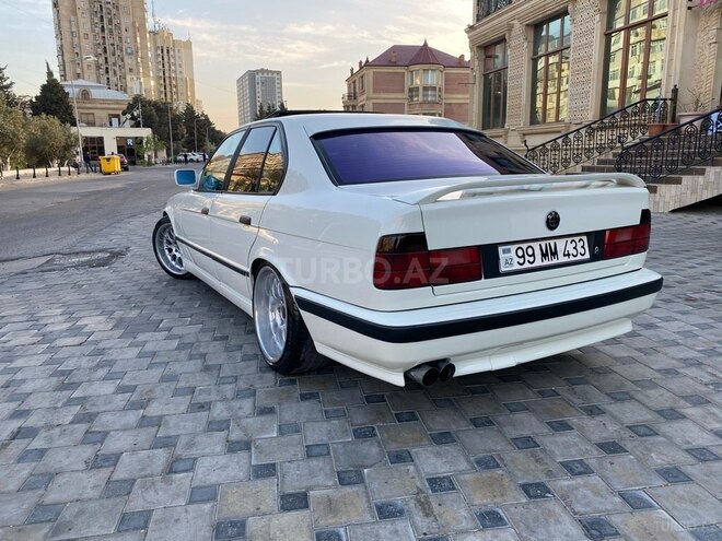 BMW 535 1993, 300,777 km - 3.5 l - Bakı