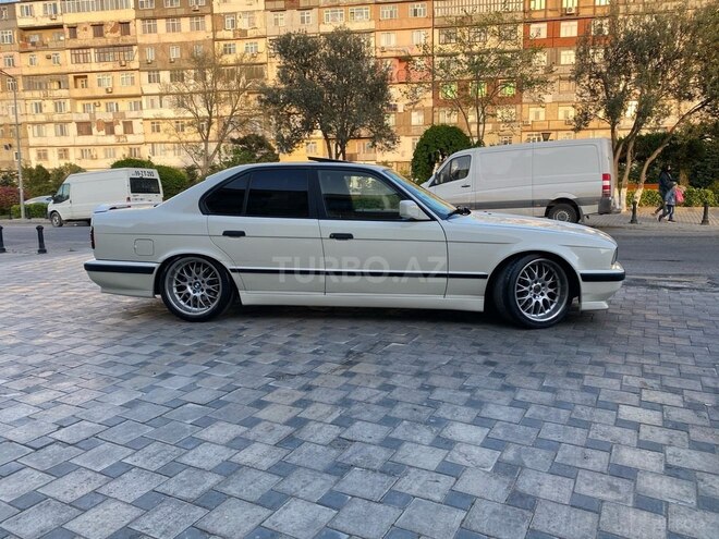 BMW 535 1993, 300,777 km - 3.5 l - Bakı