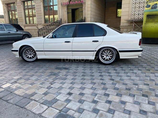 BMW 535 1993, 300,777 km - 3.5 l - Bakı