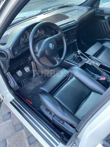 BMW 535 1993, 300,777 km - 3.5 l - Bakı