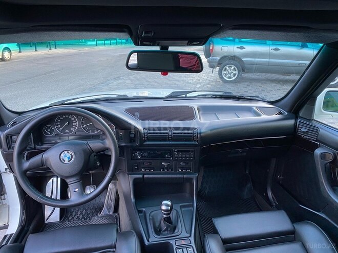 BMW 535 1993, 300,777 km - 3.5 l - Bakı