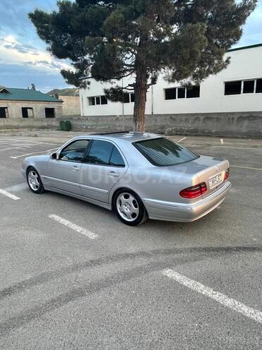 Mercedes E 240 2001, 170,000 km - 2.6 l - Mingəçevir