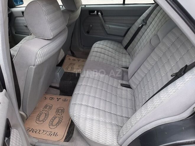Mercedes 190 1991, 250,000 km - 2.0 l - Sumqayıt