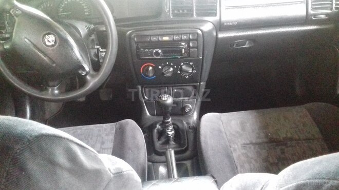 Opel Vectra 1998, 298,500 km - 1.6 л - Bakı