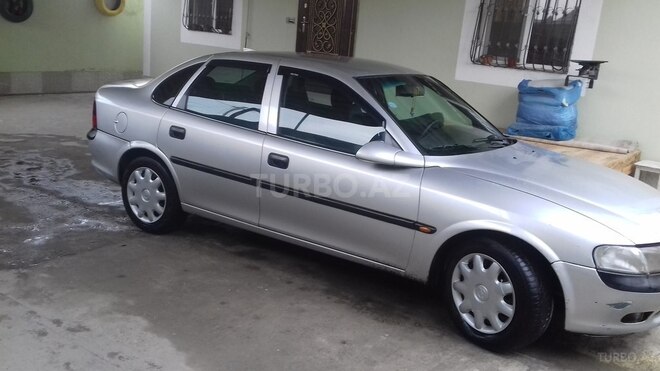 Opel Vectra 1998, 298,500 km - 1.6 л - Bakı