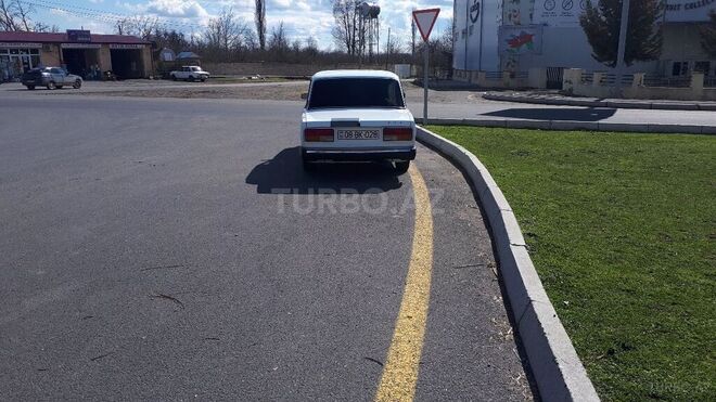 LADA (VAZ) 2107 2003, 140,000 km - 1.6 л - Balakən