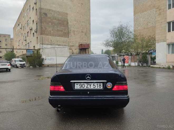 Mercedes E 220 1994, 404,000 km - 2.2 l - Bakı