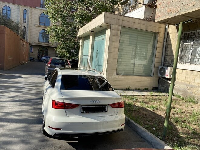 Audi A3 2014, 73,800 km - 1.4 л - Bakı