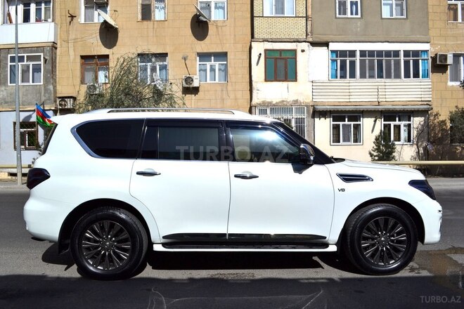 Nissan Patrol 2010, 155,000 km - 5.6 l - Bakı
