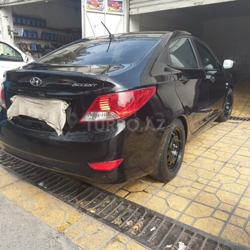 Hyundai Accent 2011, 233,000 km - 1.6 l - Bakı