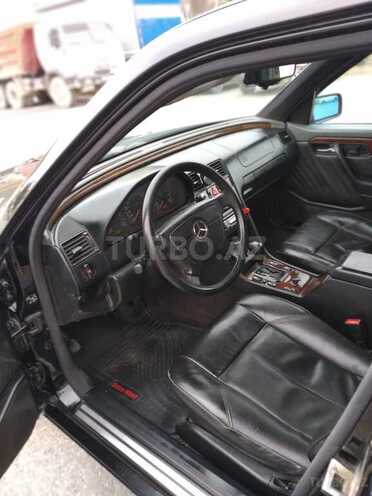 Mercedes C 230 1997, 240,000 km - 2.3 л - Bakı