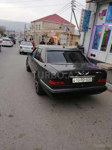 Mercedes E 300 1994, 325,000 km - 3.0 l - Bakı