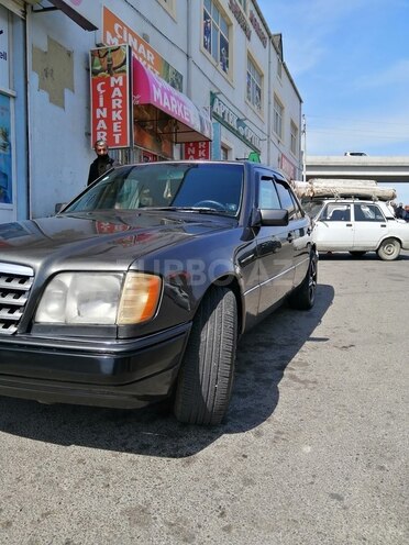 Mercedes E 300 1994, 325,000 km - 3.0 l - Bakı