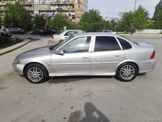 Opel Vectra 1999, 320,000 km - 2.0 l - Bakı