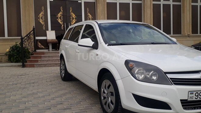 Opel Astra 2010, 149,000 km - 1.3 л - Bakı