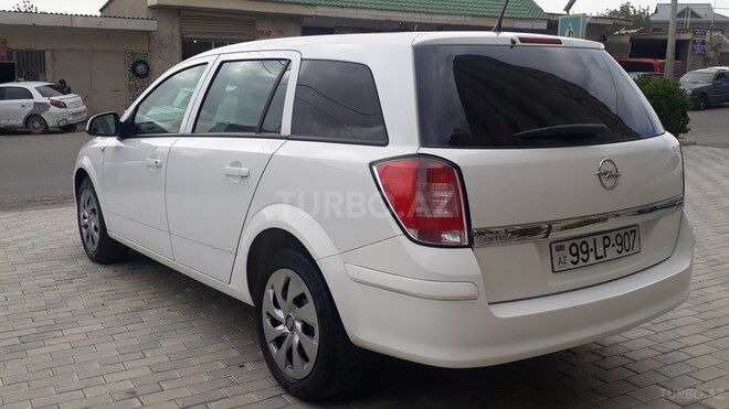 Opel Astra 2010, 149,000 km - 1.3 л - Bakı