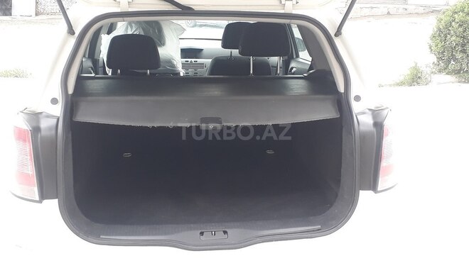 Opel Astra 2010, 149,000 km - 1.3 л - Bakı