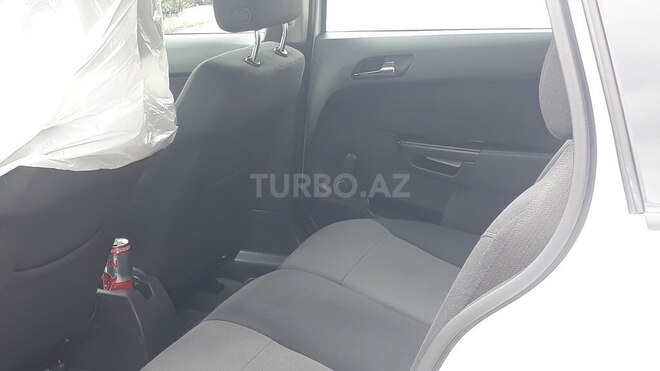 Opel Astra 2010, 149,000 km - 1.3 л - Bakı