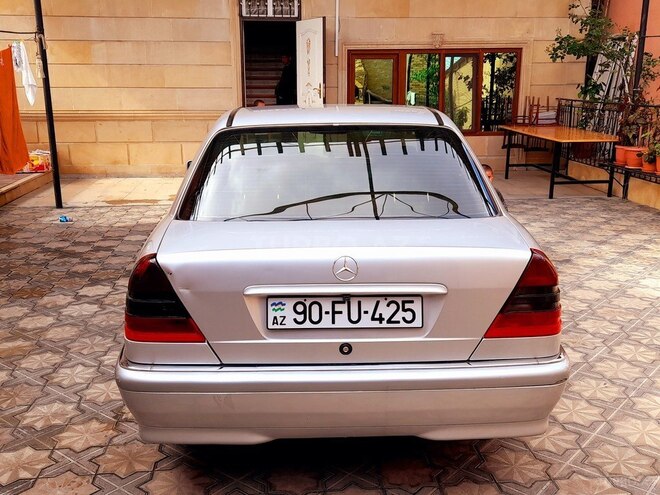 Mercedes C 240 1997, 294,300 km - 2.4 l - Bakı
