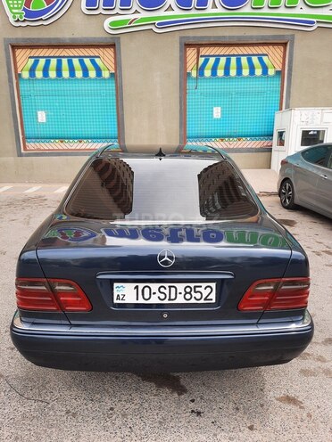 Mercedes E 230 1996, 247,000 km - 2.3 l - Bakı