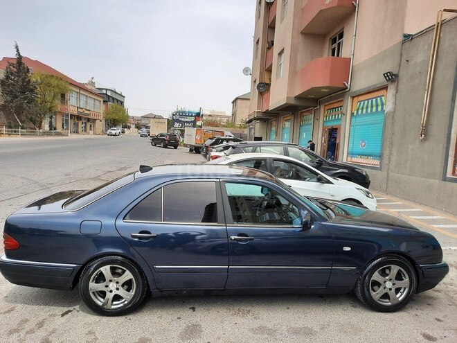 Mercedes E 230 1996, 247,000 km - 2.3 l - Bakı