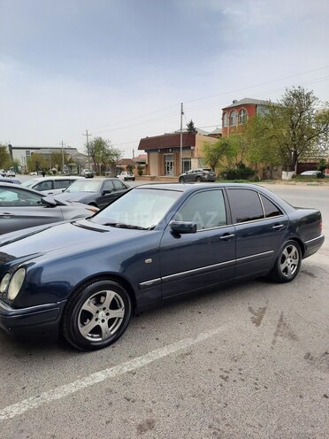 Mercedes E 230 1996, 247,000 km - 2.3 l - Bakı