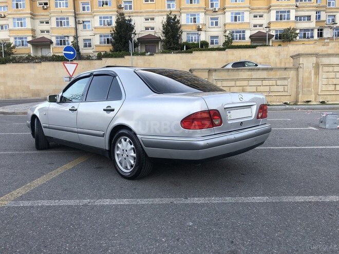 Mercedes E 200 1998, 191,000 km - 2.0 l - Bakı