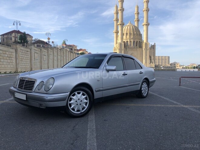 Mercedes E 200 1998, 191,000 km - 2.0 l - Bakı