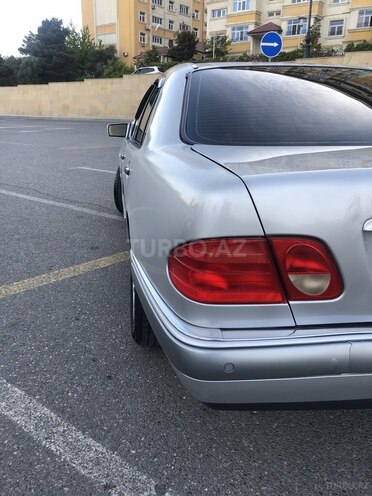 Mercedes E 200 1998, 191,000 km - 2.0 l - Bakı