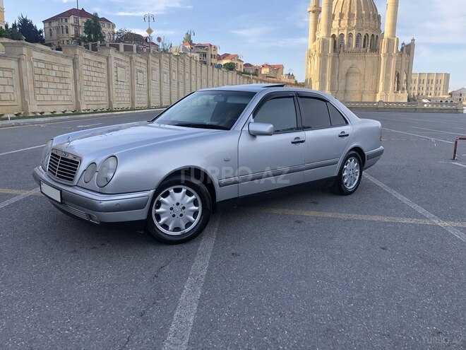 Mercedes E 200 1998, 191,000 km - 2.0 l - Bakı