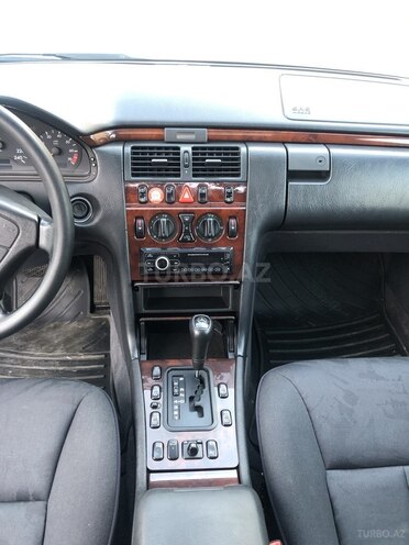 Mercedes E 200 1998, 191,000 km - 2.0 l - Bakı