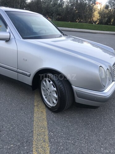 Mercedes E 200 1998, 191,000 km - 2.0 l - Bakı