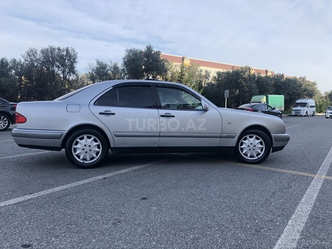 Mercedes E 200 1998, 191,000 km - 2.0 l - Bakı