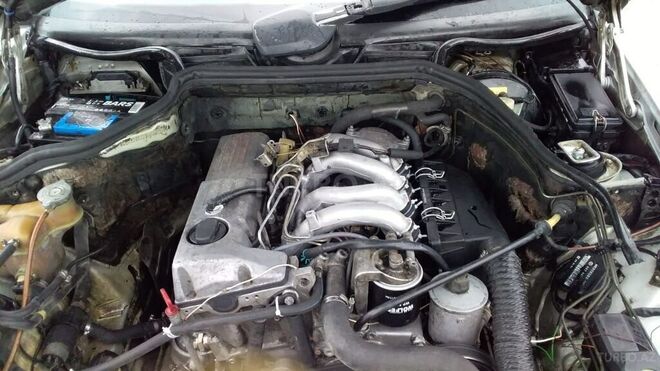 Mercedes E 250 1989, 470,000 km - 2.5 l - İsmayıllı