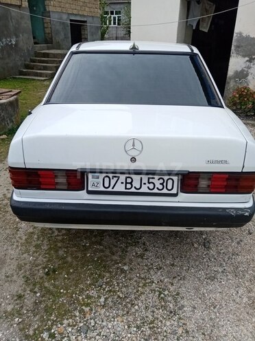 Mercedes 190 1989, 100,000 km - 2.0 л - Astara