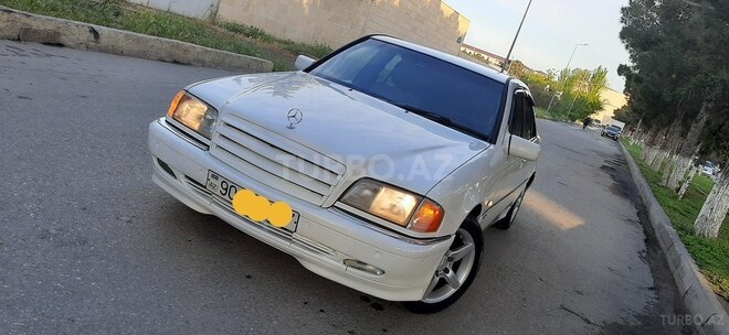 Mercedes C 240 1999, 286,000 km - 2.4 л - Sumqayıt