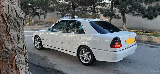 Mercedes C 240 1999, 286,000 km - 2.4 л - Sumqayıt