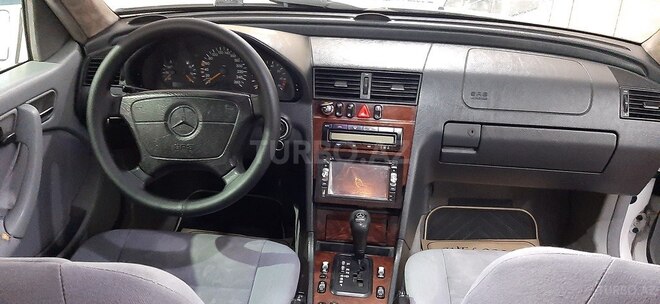 Mercedes C 240 1999, 286,000 km - 2.4 л - Sumqayıt