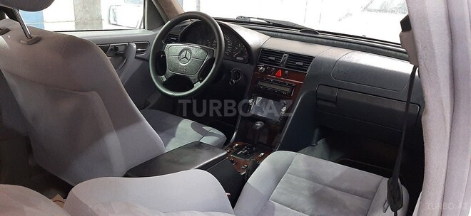 Mercedes C 240 1999, 286,000 km - 2.4 л - Sumqayıt