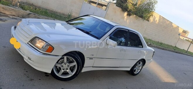 Mercedes C 240 1999, 286,000 km - 2.4 л - Sumqayıt