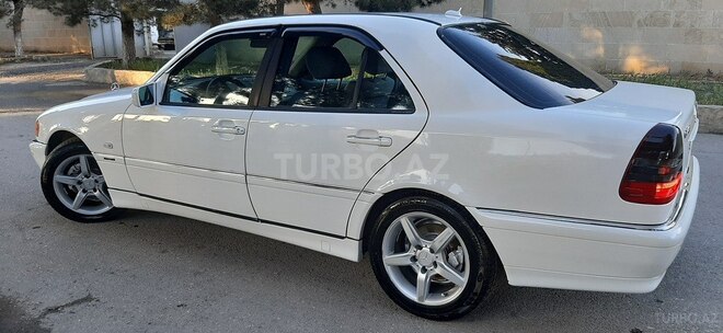 Mercedes C 240 1999, 286,000 km - 2.4 л - Sumqayıt